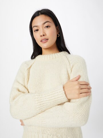 ESPRIT Sweater in Beige