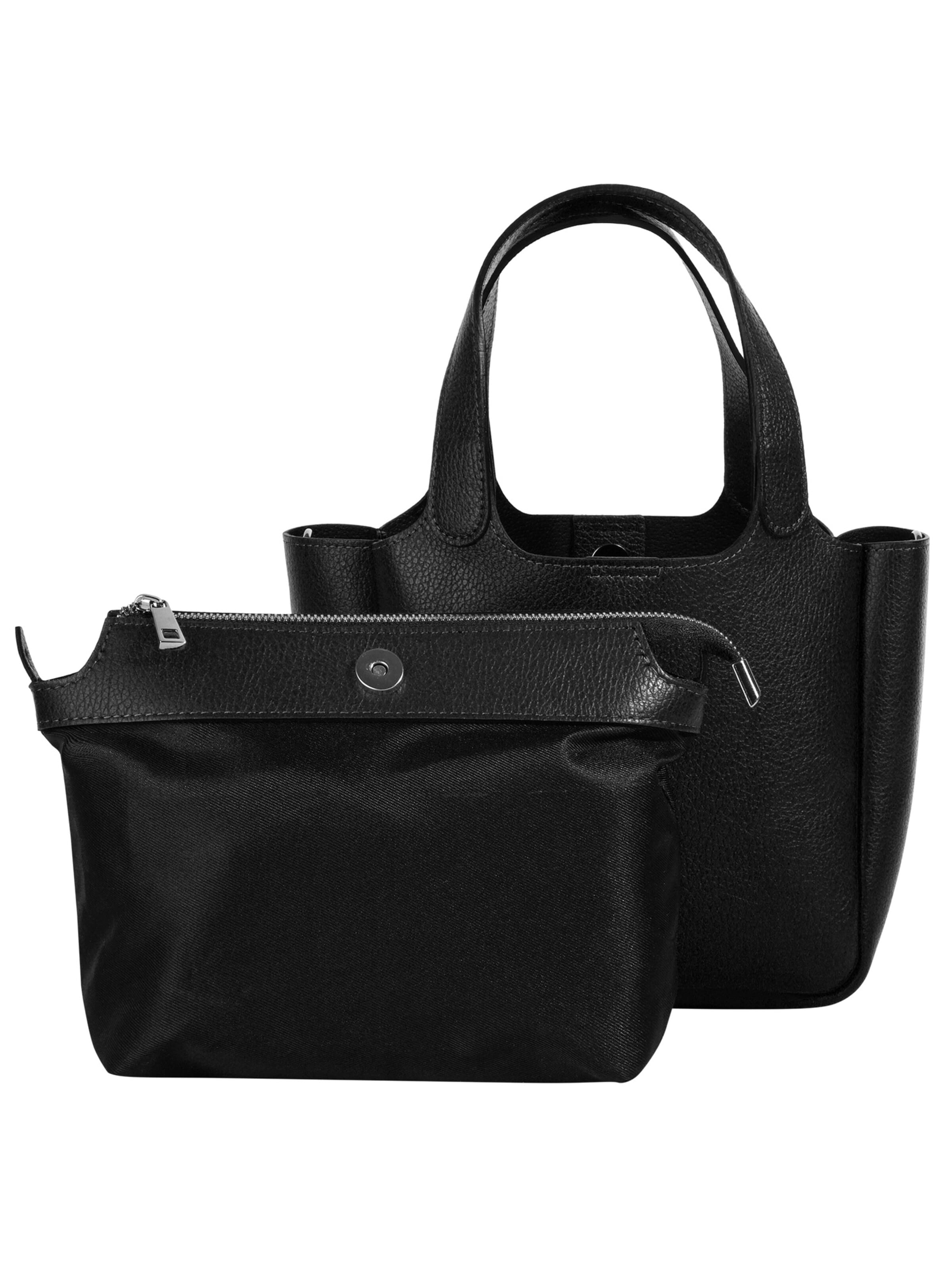 Cluty Handbag in Black