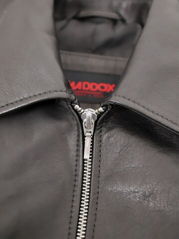 Veste mi-saison 'Uliane' MADDOX en noir