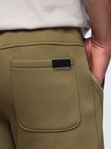 Ombre Regular Sports trousers in Green