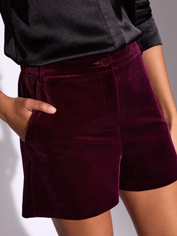 self. tavaline Püksid, värv punane