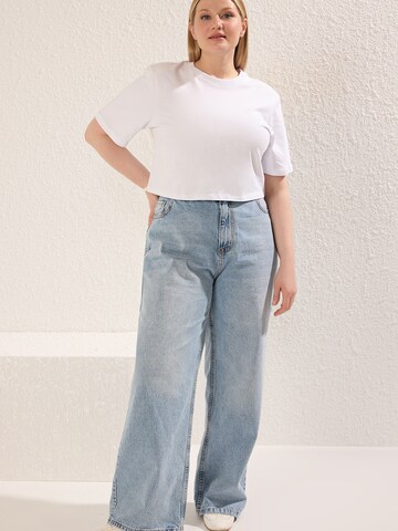 mėlyna Trendyol Curve Plačios klešnės Džinsai