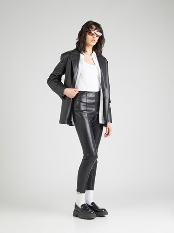Skinny Pantaloni de la s.Oliver BLACK LABEL pe negru