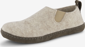 Travelin Classic Flats in Beige: front
