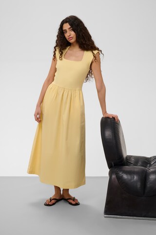 Robe 'SLSimone' SOAKED IN LUXURY en jaune
