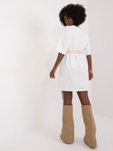 Madnezz House Kleid in Beige