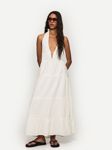 Bershka Summer dress in White: front