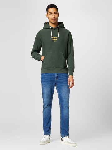 Nudie Jeans Co Sweatshirt 'Fredrik' in Groen