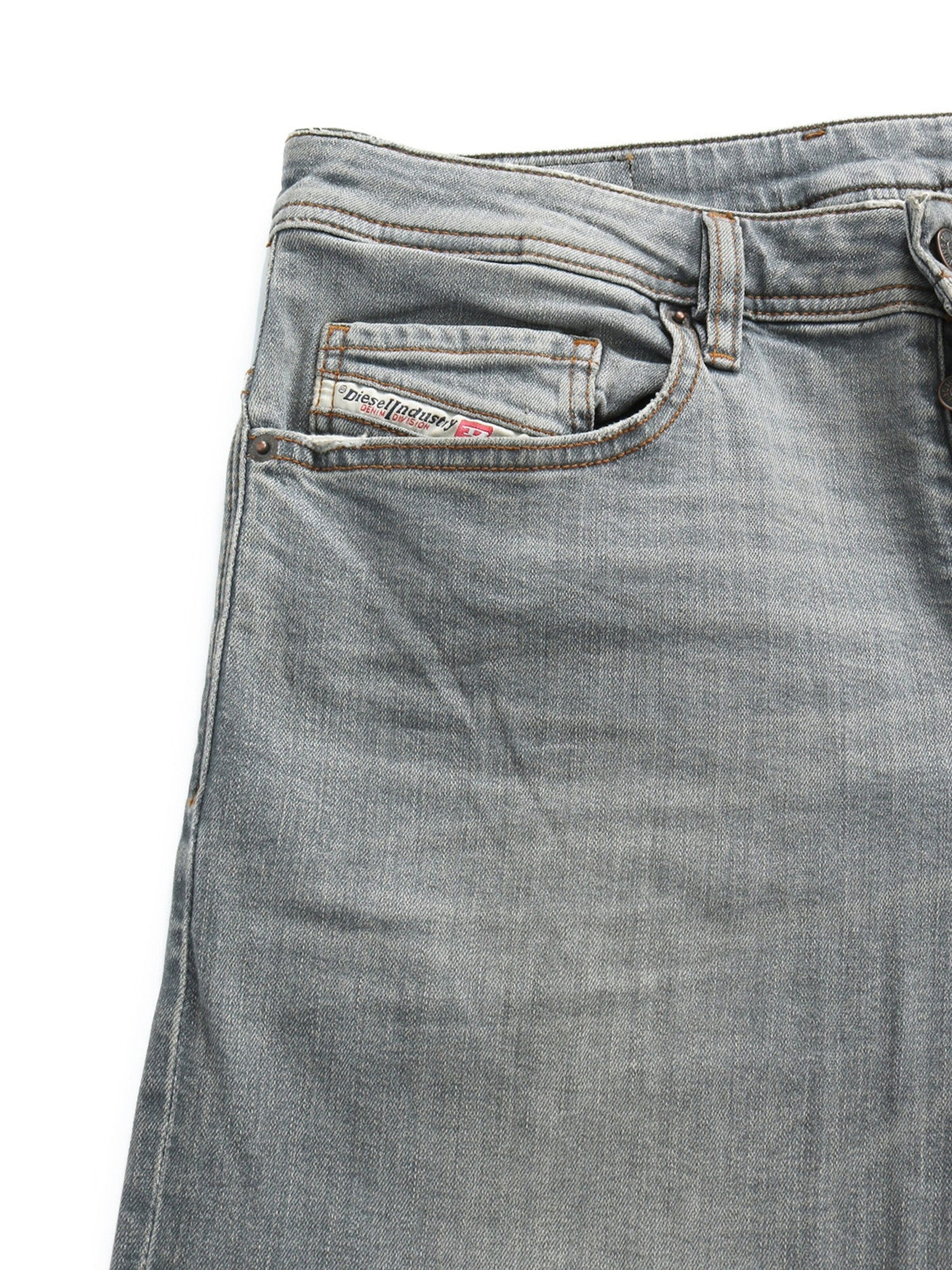 DIESEL Regular Jeans 'Straight SAFADO-X' in Grey