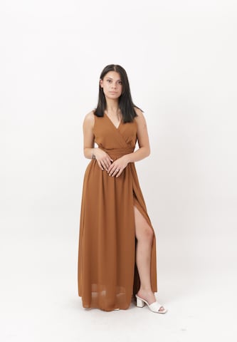 Elara Kleid in Braun: Vorderseite