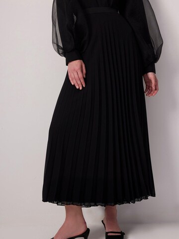 Jupe 'Pleated Chiffon Skirt' Touché Privé en noir