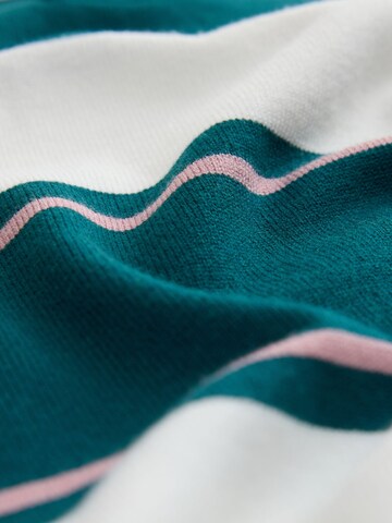 Next Sweater in Green