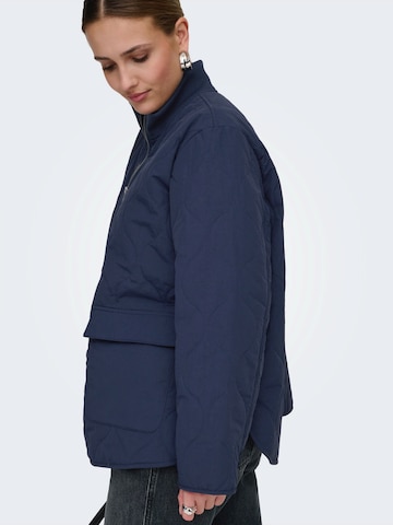 JDY Φθινοπωρινό και ανοιξιάτικο μπουφάν 'JDYRAYA' σε μπλε