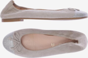 UNISA Flats & Loafers in 38 in Beige: front