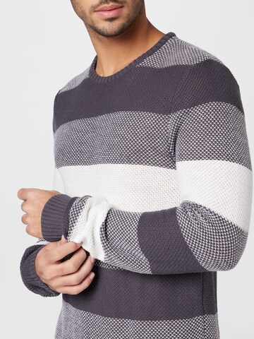 Pull-over BLEND en gris