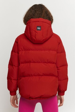 The Jogg Concept Between-Season Jacket in Red