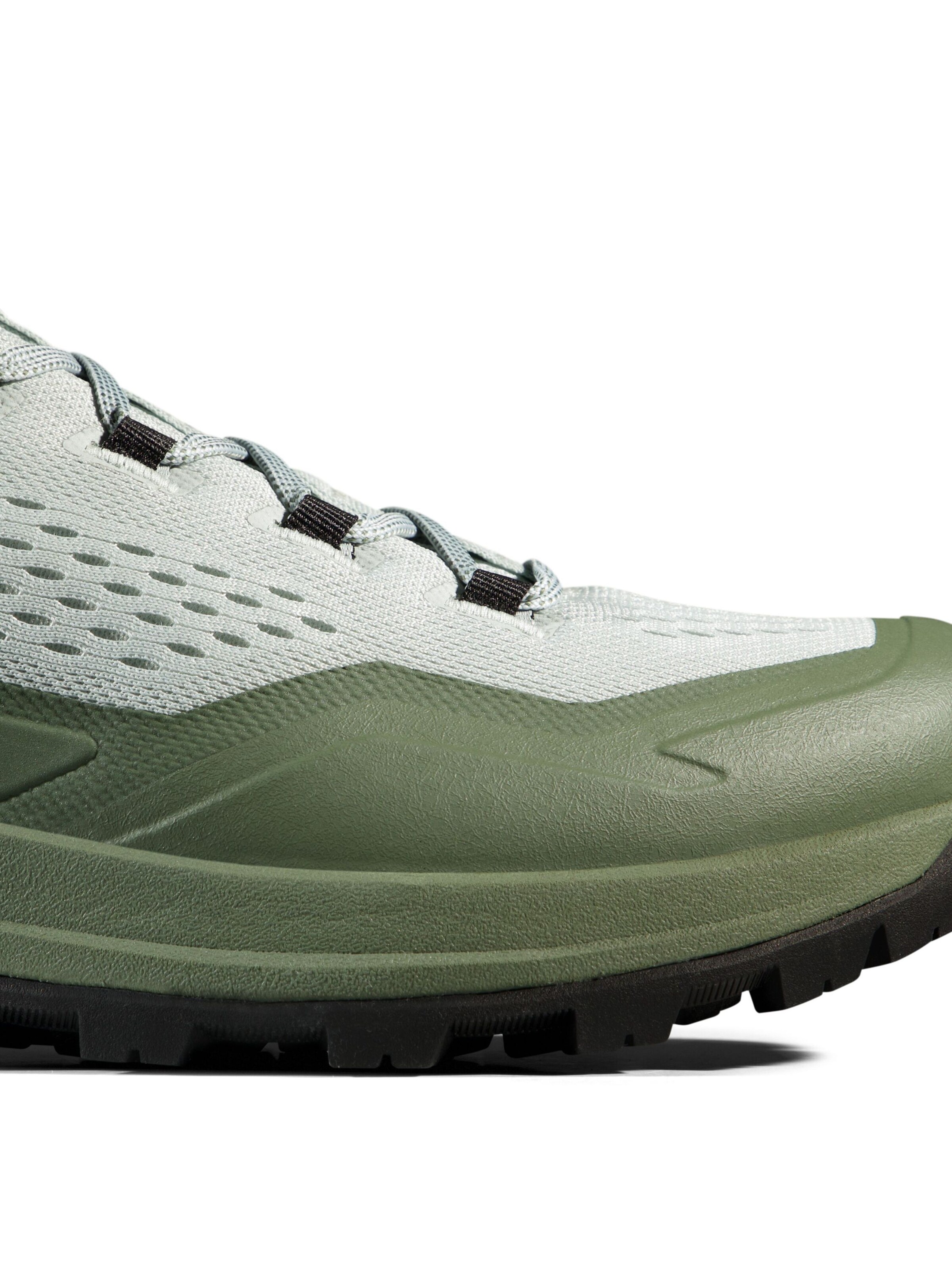 MAMMUT Flats 'Sertig III' in Green