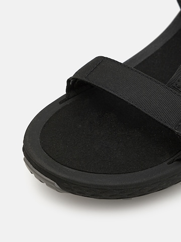 COLUMBIA Szandálok 'KONOS GLOBETROT™' - fekete