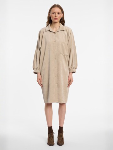 Ana Alcazar Kleid ' Endesis ' in Beige