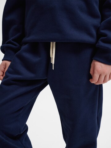 Hummel Loosefit Sporthose in Blau