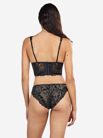 Gisela Slip i sort