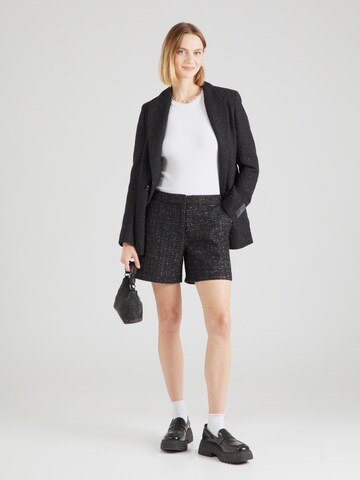 VILA Regular Shorts 'VIKIPPI' in Schwarz