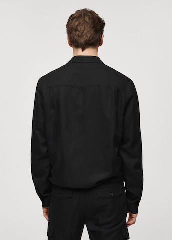 MANGO MAN Comfort fit Button Up Shirt 'Vigil' in Black