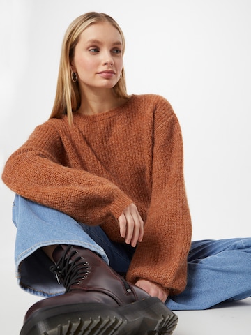 PULZ Jeans Sweater 'IRIS' in Brown