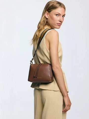 Smaak Shoulder Bag 'BLAKE' in Beige: front