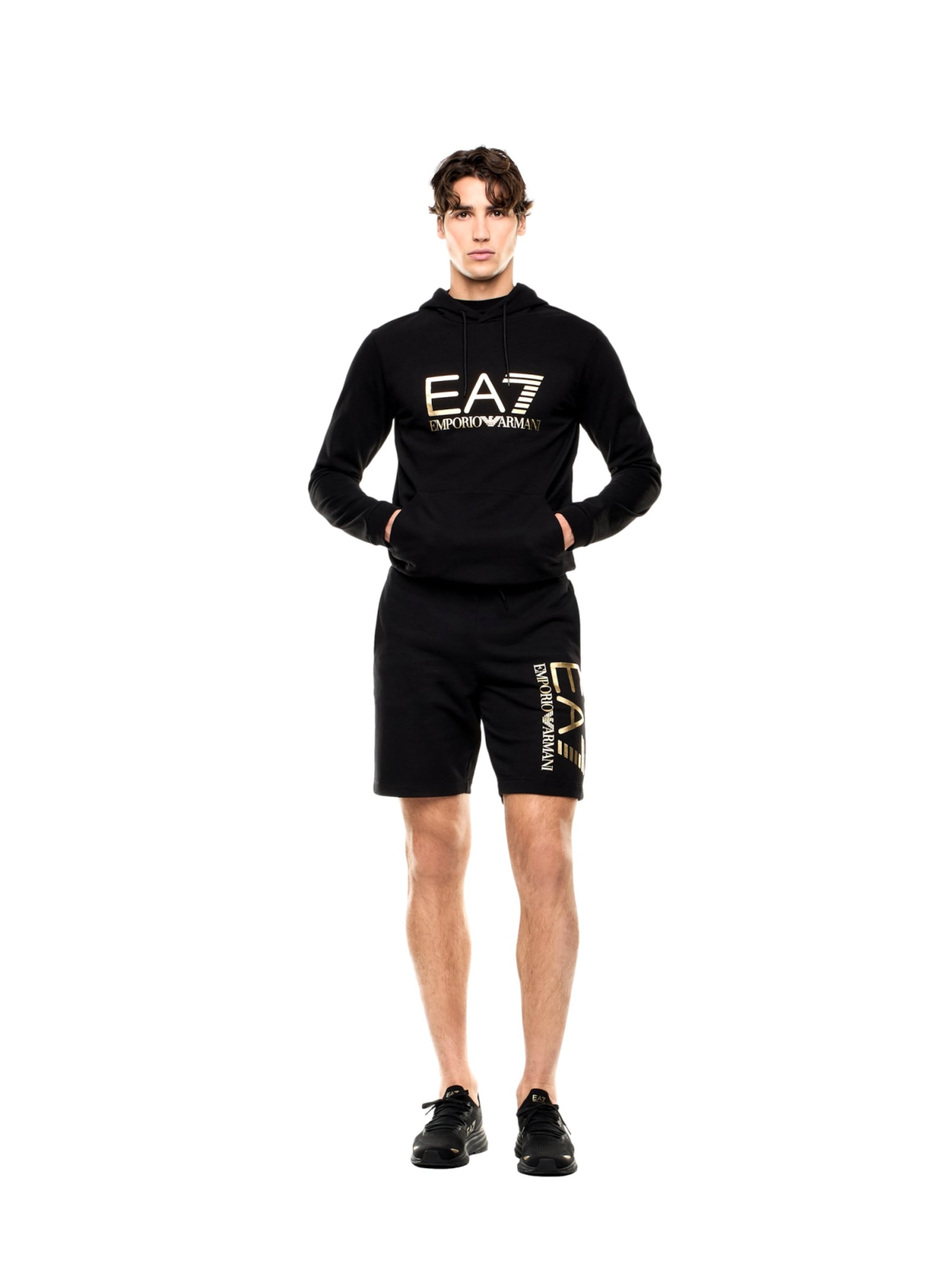 Pullover di EA7 Emporio Armani in nero