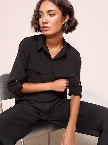 Bluză de la Friends Like These pe negru