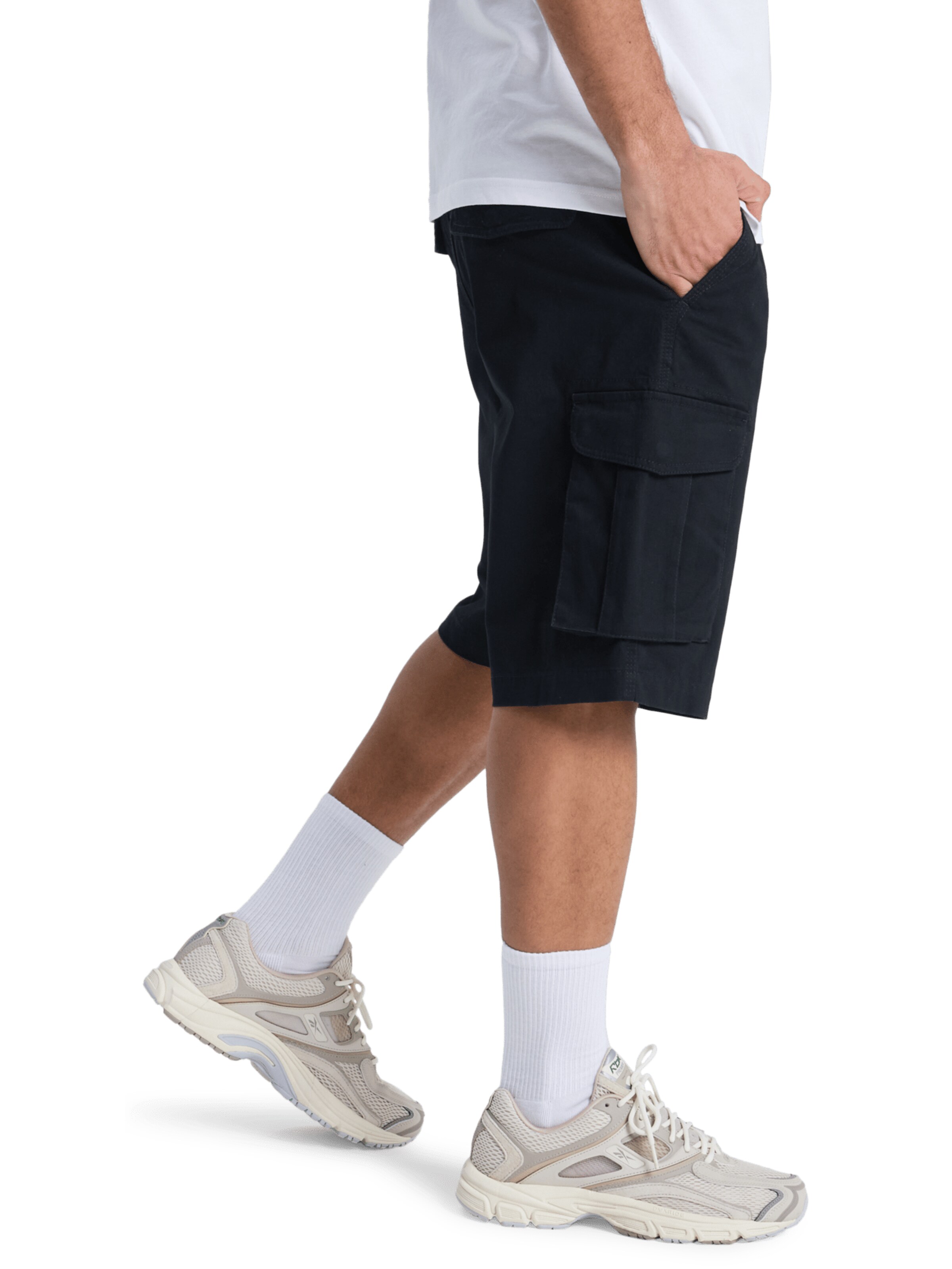 QUIKSILVER Regular Cargo Pants in Black