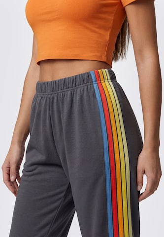 myMo ATHLSR Loose fit Pants in Grey