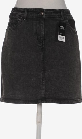 Kenny S. Skirt in L in Grey: front