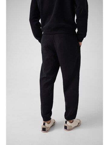 GUESS Tapered Pants in Black