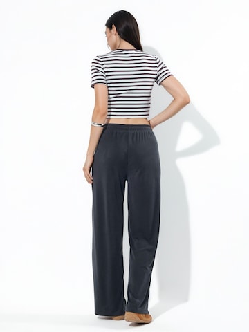 regular Pantaloni sportivi di Busem in nero