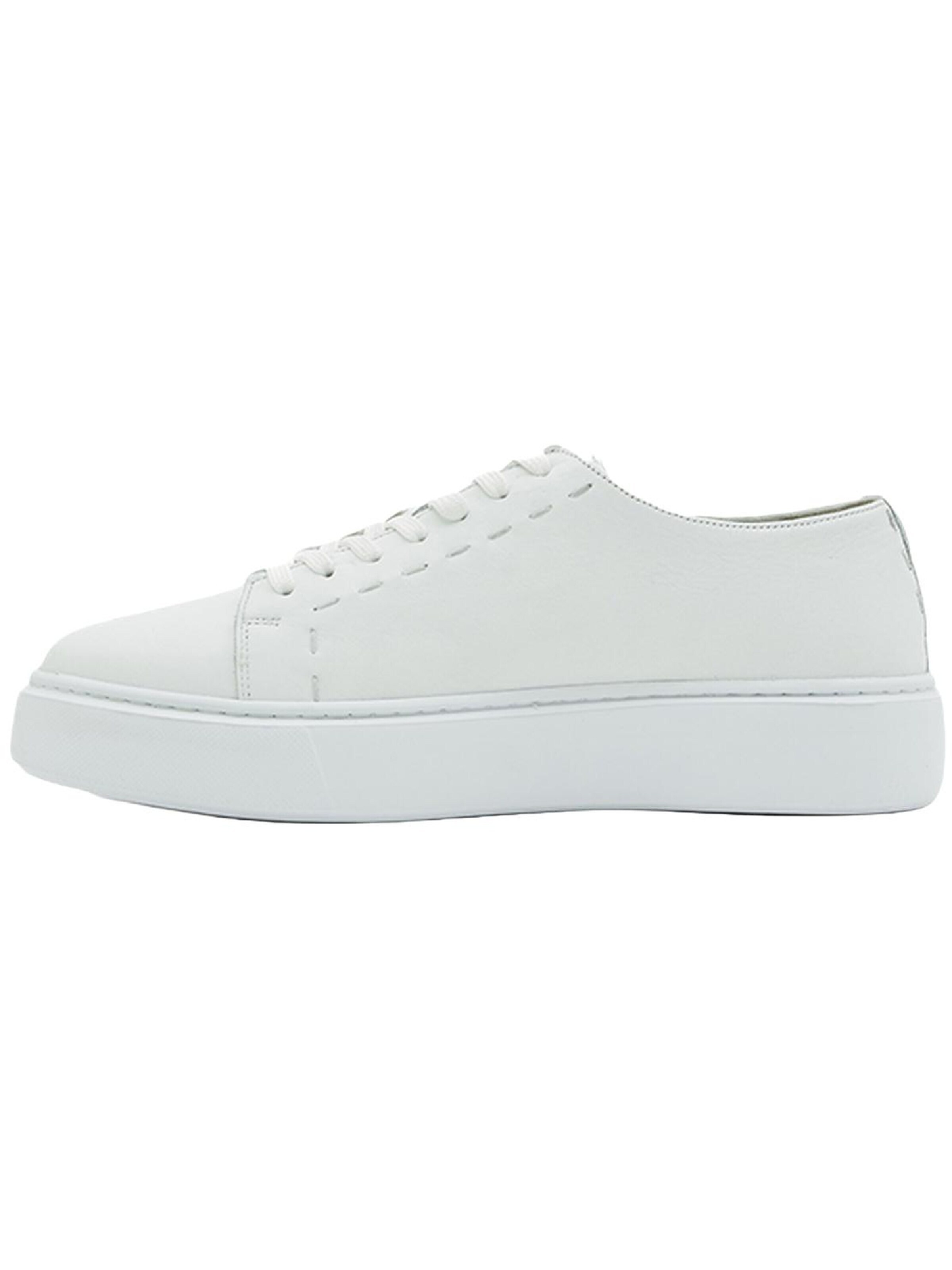 Desa Sneakers in White
