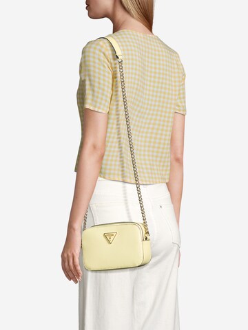 Sac à bandoulière 'Noelle' GUESS en jaune