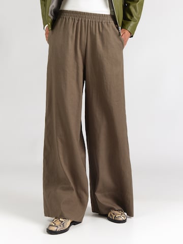 brūns NÜMPH Platas staras Bikses 'HERINA': no priekšpuses