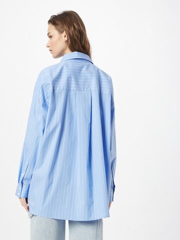 Oval Square Blouse 'Smith' in Blauw