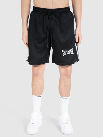 Smilodox Loose fit Sports trousers ' Classic Ripp ' in Black: front