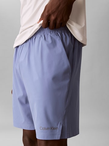 Regular Pantalon de sport Calvin Klein Sport en bleu