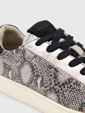 AllSaints - Zapatillas deportivas bajas 'SHANA MET' en plata