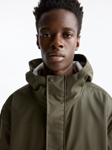 Veste mi-saison Pull&Bear en vert