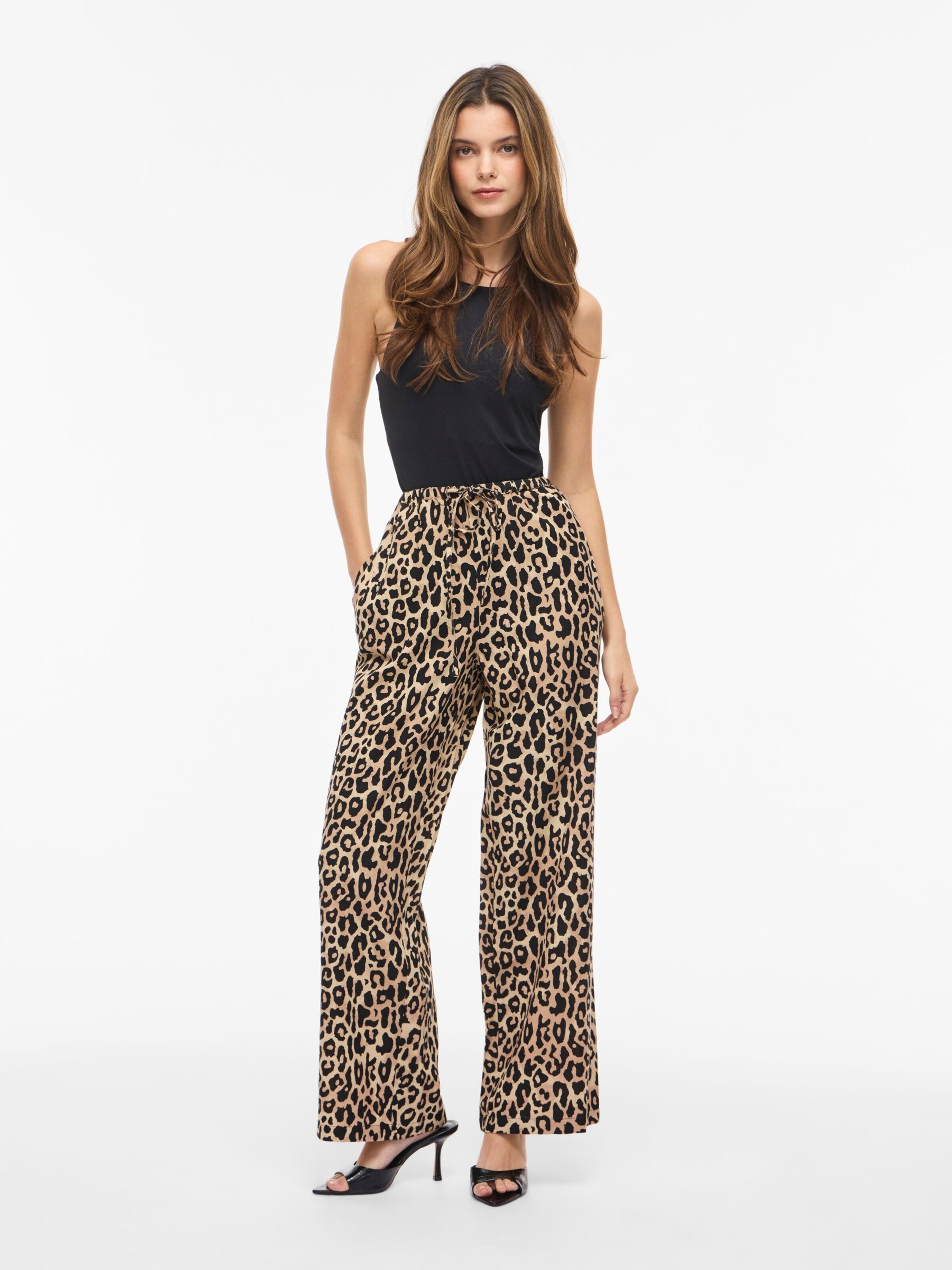 VILA Wide leg Pants in Beige