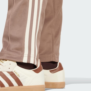 ADIDAS ORIGINALS Regular Byxa 'Adicolor Classics Beckenbauer' i brun