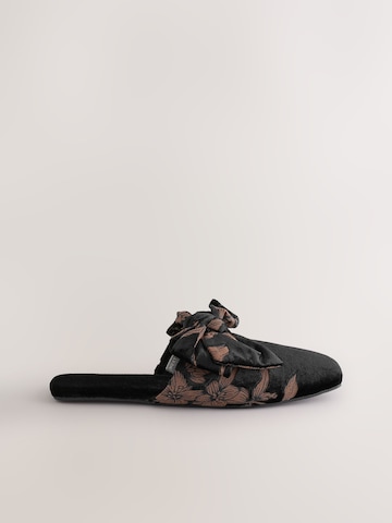 Papuci de casă de la Next pe negru