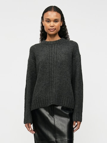 Calvin Klein Свитер в Серый: спереди