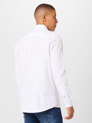 BURTON MENSWEAR LONDON - Ajuste regular Camisa de negocios en blanco