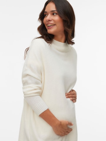 Vero Moda Maternity - Jersey 'VMMPLAZA' en blanco: frente